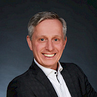 Nikola Jelicic // zeb 