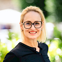 Claudia Giner // exceet Card Group